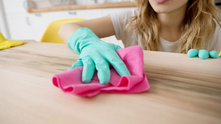Come pulire il forno senza detersivi
